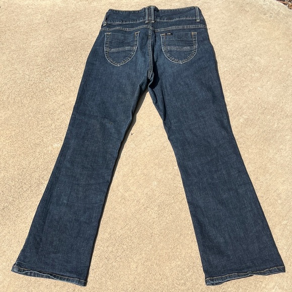 8p Lee “lower on the waist” bootcut Jeans - Picture 3 of 10